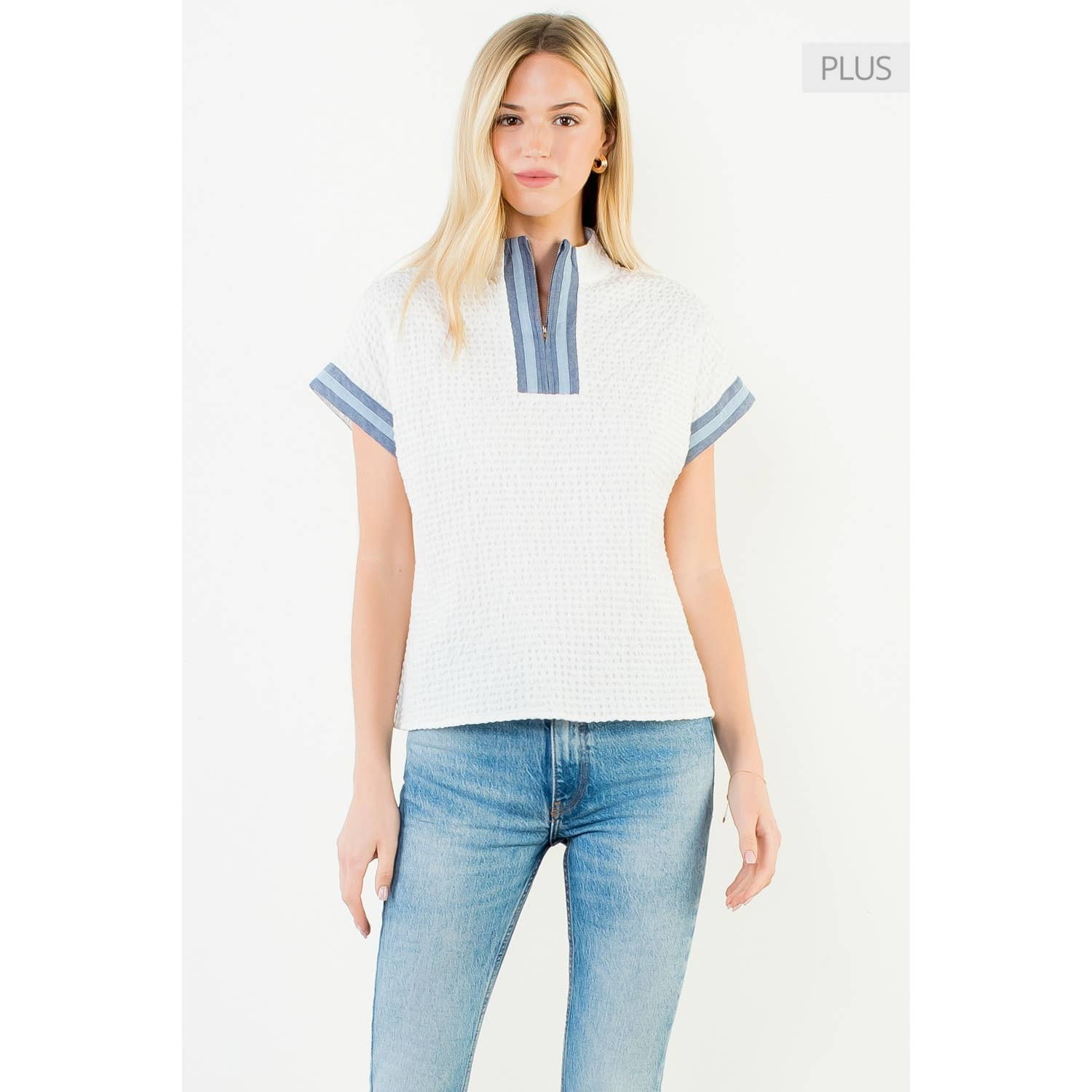 /Size Xl/ Short Sleeve Gingham Patterned Top Unisex T-shirt, Sweatshirt, Hoodie, Long Sleeve Tee